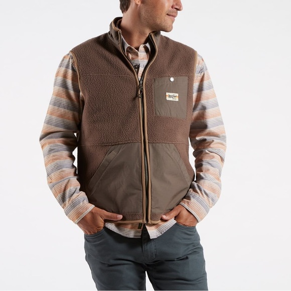 HOWLER BROTHERS
Chisos Fleece Vest
 in Mountain Grey - Picture 3 of 11